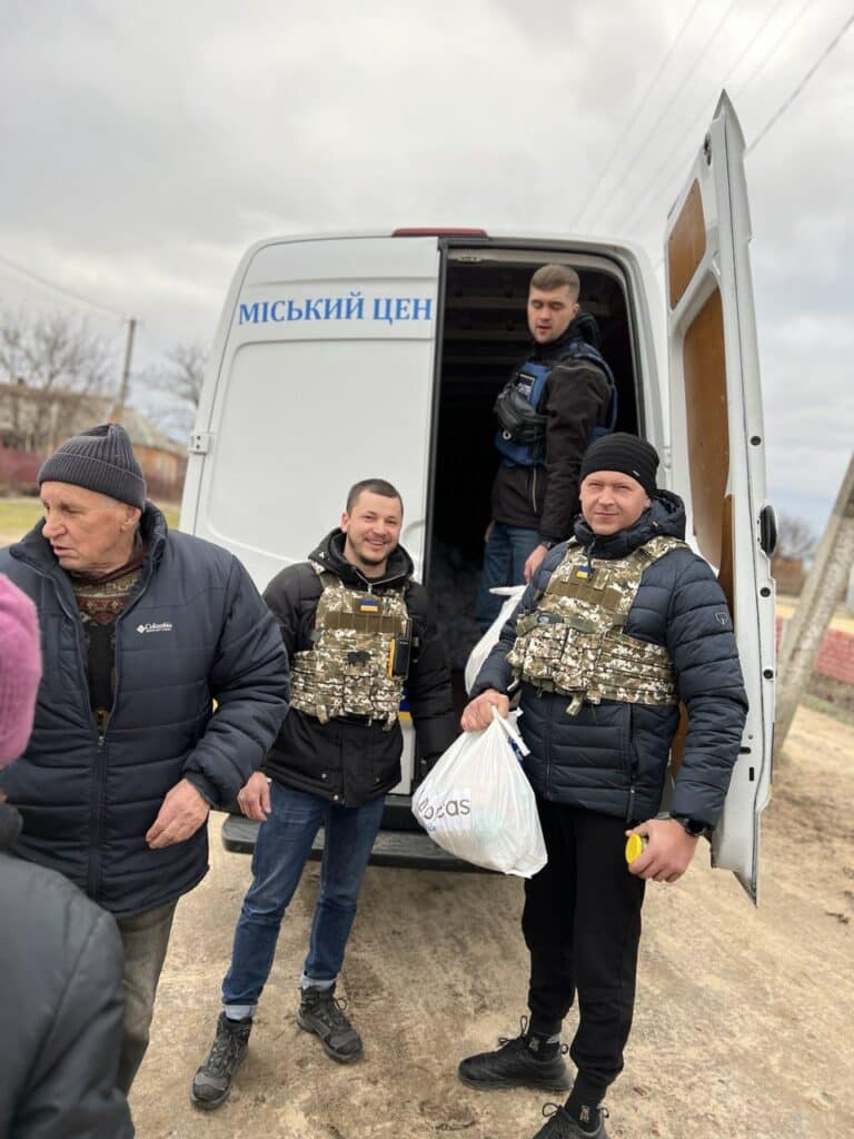 UKR1393 - Ukraine food distibution, contact line area, Orikhiv city (3)